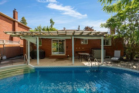 Photo 15 at 22 Richler Crescent, Letitia Heights, Barrie
