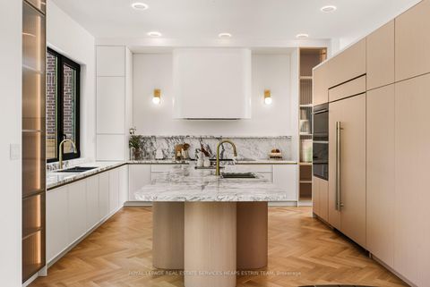 Photo 10 at 7 Lumley Avenue, Leaside, Toronto
