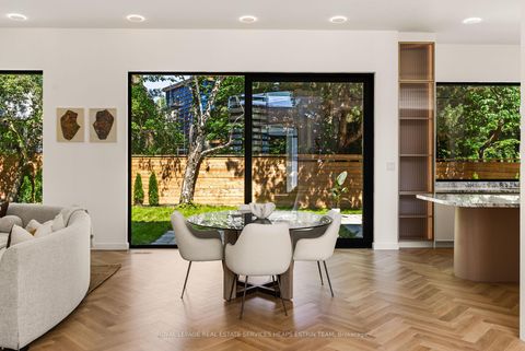 Photo 12 at 7 Lumley Avenue, Leaside, Toronto