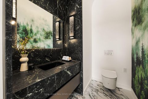 Photo 18 at 7 Lumley Avenue, Leaside, Toronto