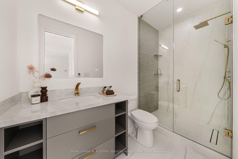 Photo 30 at 7 Lumley Avenue, Leaside, Toronto