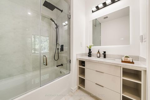 Photo 34 at 7 Lumley Avenue, Leaside, Toronto