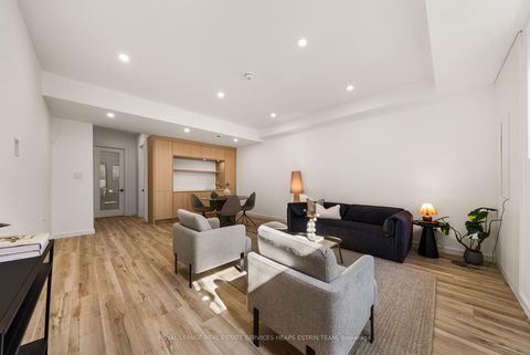 Photo 40 at 7 Lumley Avenue, Leaside, Toronto