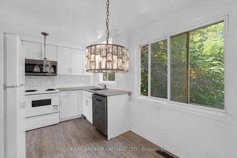 Photo 8 at 57 Bernick Drive, Grove East, Barrie