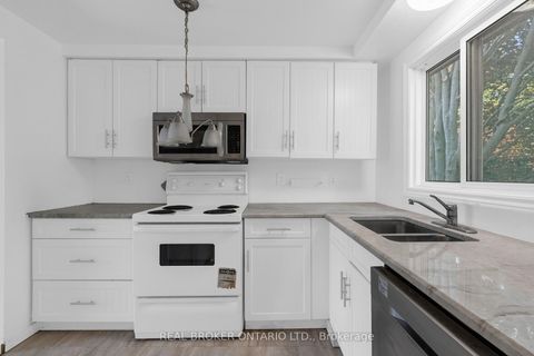 Photo 9 at 57 Bernick Drive, Grove East, Barrie