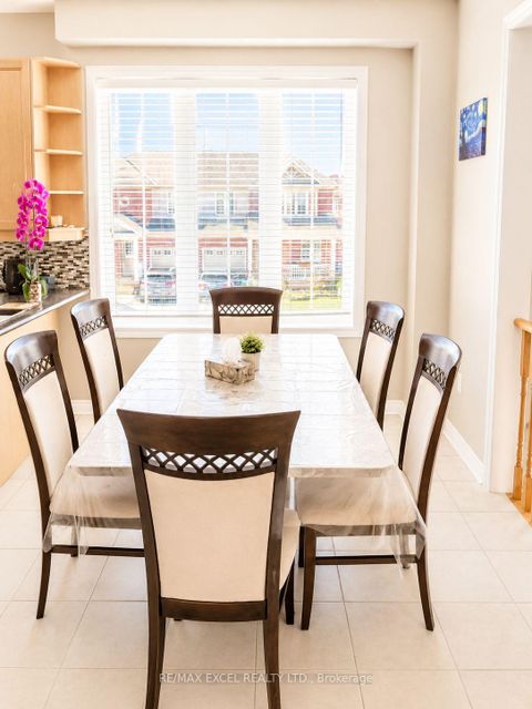 Photo 10 at 44 Matthew Boyd Crescent, Woodland Hill, Newmarket