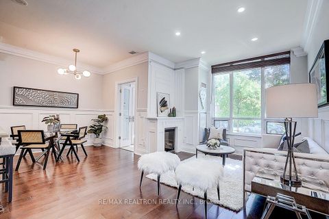Photo 6 at 274 Duplex Avenue, Newtonbrook West, Toronto