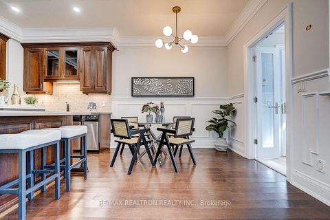 Photo 14 at 274 Duplex Avenue, Newtonbrook West, Toronto