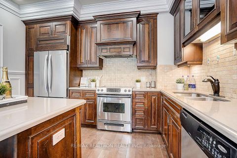 Photo 16 at 274 Duplex Avenue, Newtonbrook West, Toronto