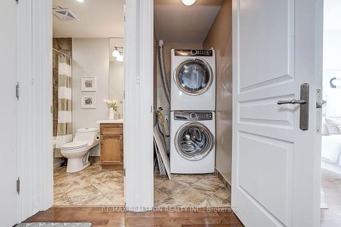 Photo 23 at 274 Duplex Avenue, Newtonbrook West, Toronto