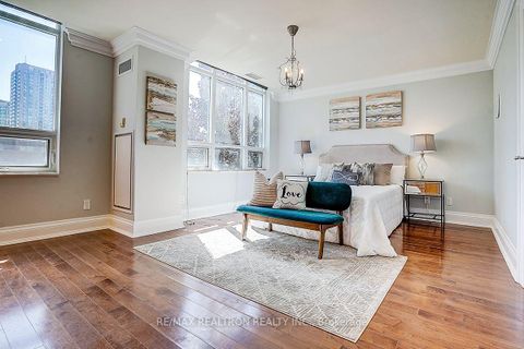 Photo 30 at 274 Duplex Avenue, Newtonbrook West, Toronto