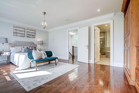 Photo 32 at 274 Duplex Avenue, Newtonbrook West, Toronto