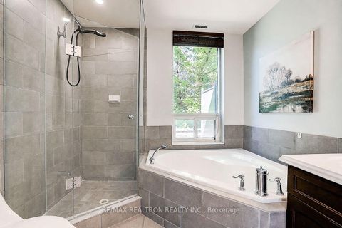Photo 37 at 274 Duplex Avenue, Newtonbrook West, Toronto
