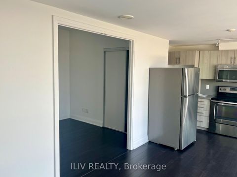 Photo 3 at 605 - 16 McAdam Avenue, Glen Park, Toronto