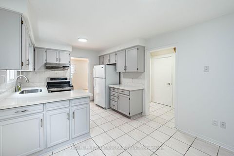 Photo 15 at 62 Danjohn Crescent, Agincourt North, Toronto