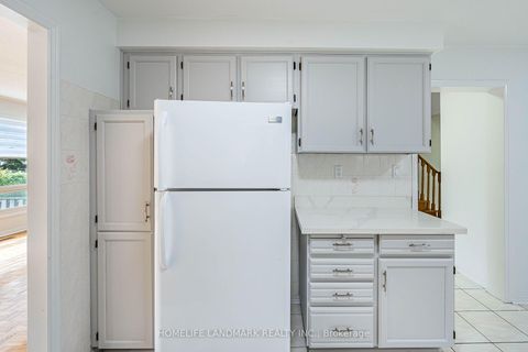 Photo 17 at 62 Danjohn Crescent, Agincourt North, Toronto