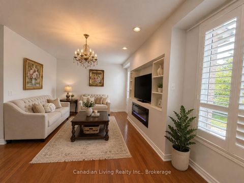 Photo 3 at 136 Regatta Avenue, Oak Ridges, Richmond Hill