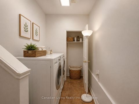 Photo 22 at 136 Regatta Avenue, Oak Ridges, Richmond Hill