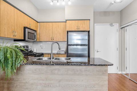 Photo 10 at 304 - 15 Legion Road, Mimico, Toronto