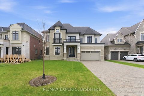 Photo 4 at 15 Sculpture Garden Lane, Kleinburg, Vaughan