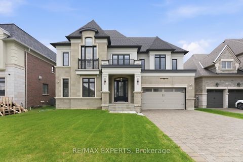 Photo 5 at 15 Sculpture Garden Lane, Kleinburg, Vaughan