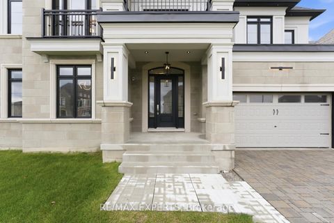 Photo 6 at 15 Sculpture Garden Lane, Kleinburg, Vaughan