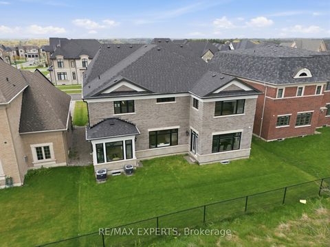 Photo 43 at 15 Sculpture Garden Lane, Kleinburg, Vaughan