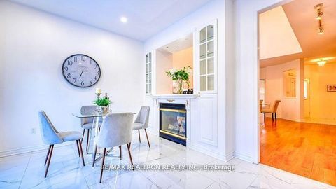 Photo 3 at 89 English Oak Drive, Oak Ridges Lake Wilcox, Richmond Hill