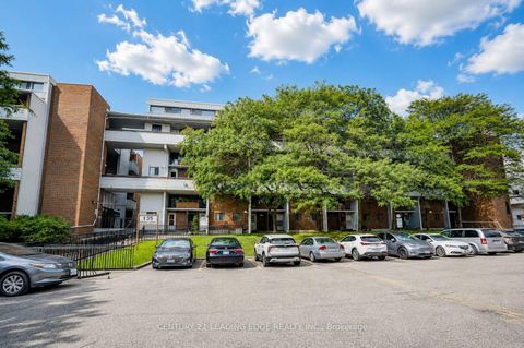 Photo 2 at 207 - 135 Leeward Glenway, Flemingdon Park, Toronto