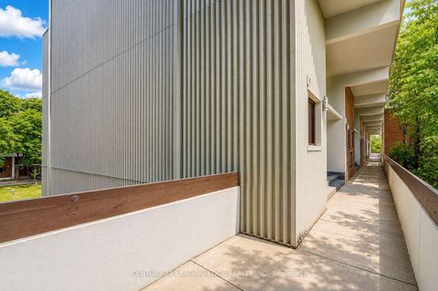 Photo 6 at 207 - 135 Leeward Glenway, Flemingdon Park, Toronto