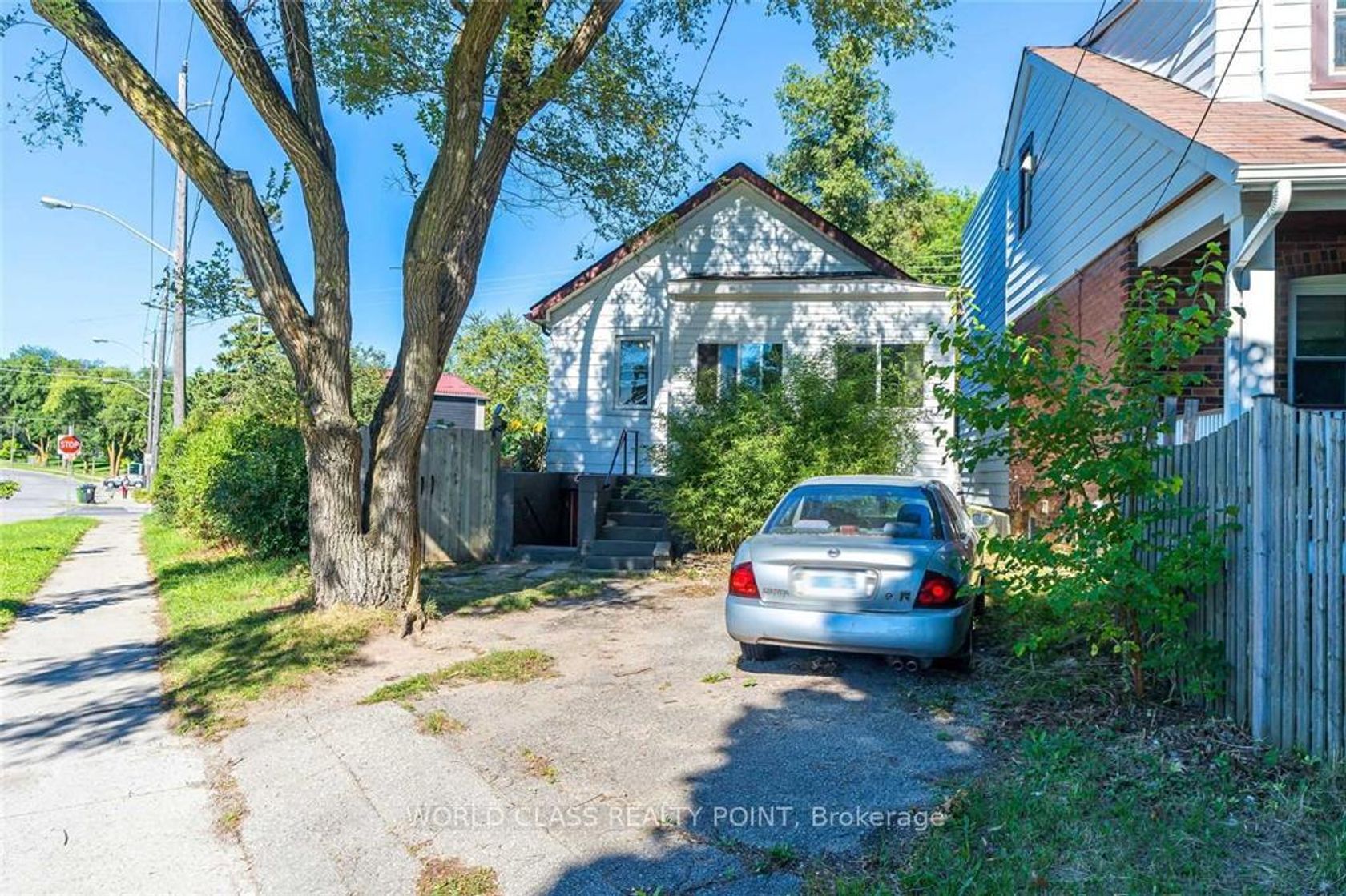 1 Mcintosh Street, Cliffside, Toronto 