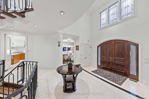 Photo 4 at 75 Arnold Avenue, Yorkhill, Vaughan
