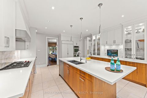 Photo 12 at 75 Arnold Avenue, Yorkhill, Vaughan