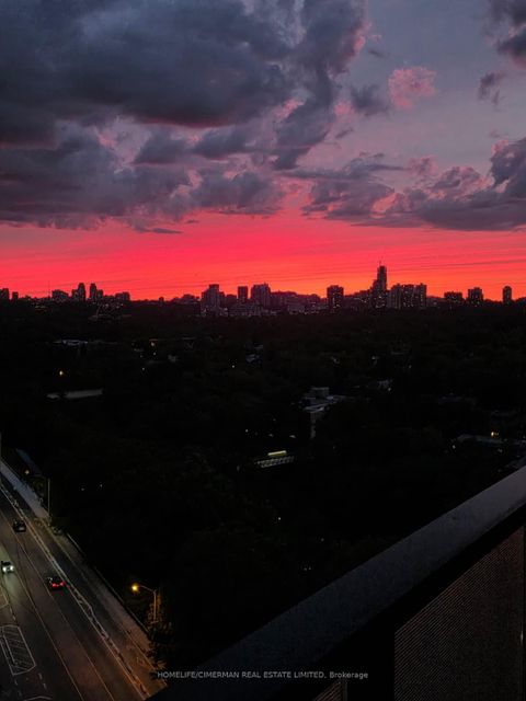 Photo 12 at 1602 - 575 Bloor Street E, North St. James Town, Toronto