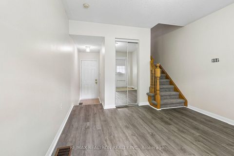 Photo 2 at 23 Ecopark Gate, Rouge E11, Toronto