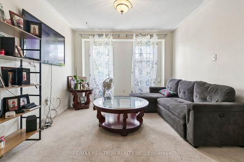 Photo 4 at 23 Ecopark Gate, Rouge E11, Toronto