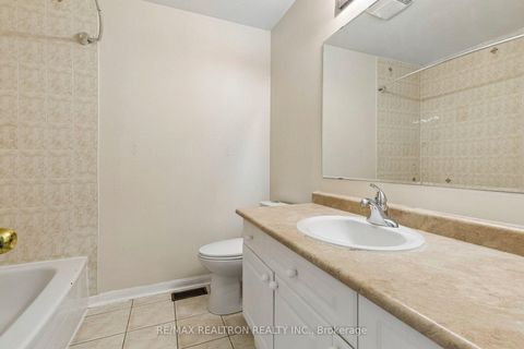 Photo 10 at 23 Ecopark Gate, Rouge E11, Toronto