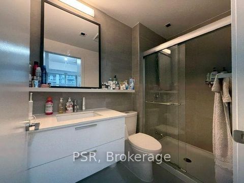Photo 10 at 710 - 501 Adelaide Street W, Waterfront Communities C1, Toronto