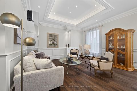 Photo 5 at 100 Munro Boulevard, Windfields, Toronto