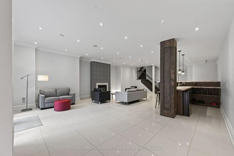 Photo 27 at 100 Munro Boulevard, Windfields, Toronto
