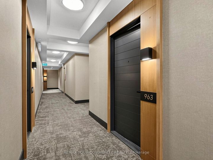 Photo 2 at 963 - 25 Adra Grado Way, Bayview Village, Toronto