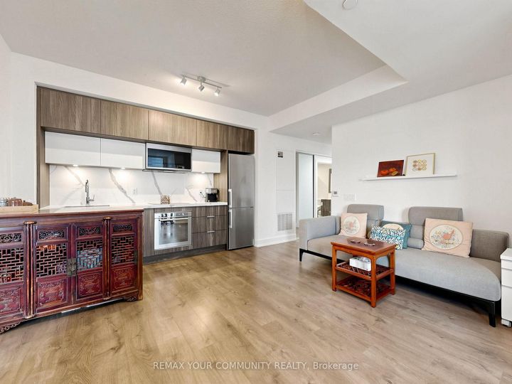 Photo 7 at 963 - 25 Adra Grado Way, Bayview Village, Toronto