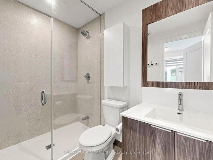 Photo 13 at 963 - 25 Adra Grado Way, Bayview Village, Toronto