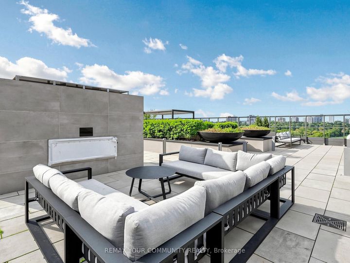 Photo 33 at 963 - 25 Adra Grado Way, Bayview Village, Toronto