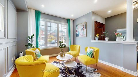 Photo 4 at 28 Saint James Avenue, Vellore Village, Vaughan