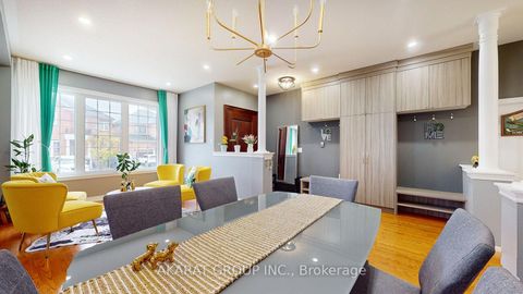 Photo 5 at 28 Saint James Avenue, Vellore Village, Vaughan