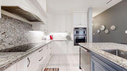 Photo 10 at 28 Saint James Avenue, Vellore Village, Vaughan