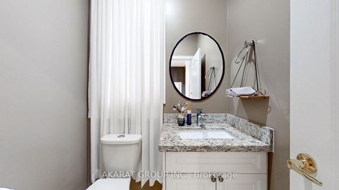 Photo 18 at 28 Saint James Avenue, Vellore Village, Vaughan