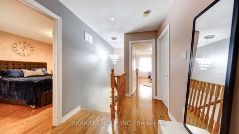 Photo 19 at 28 Saint James Avenue, Vellore Village, Vaughan