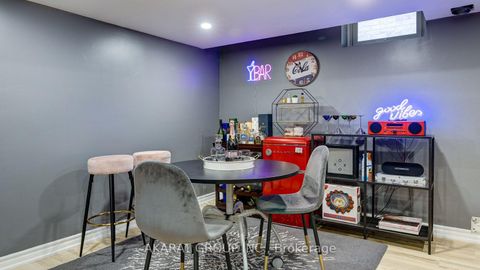 Photo 32 at 28 Saint James Avenue, Vellore Village, Vaughan